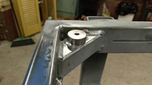 DIY - Workbench. Custom made spacers for mounting screws.